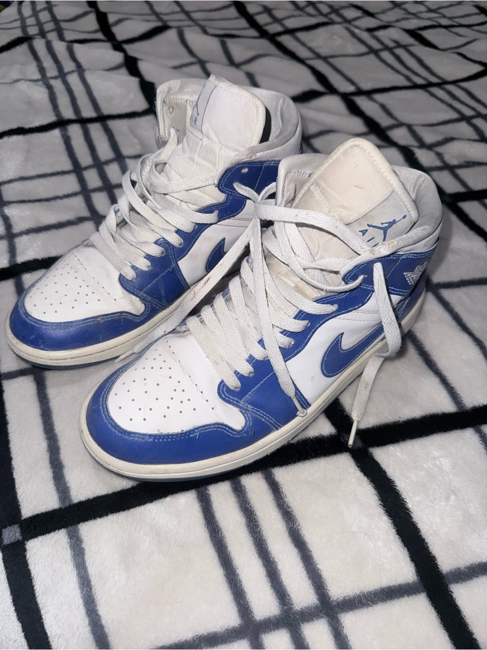Nike White and Blue Mid-Top Sneakers